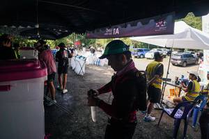 BIB: 
                            <button type="button" onclick="openModal(28158998)" class="btn btn-primary btn-sm float-right btn-popup" data-toggle="modal" data-target=".modal-high-quality">
                        <i class="fas fa-shopping-cart"></i> Add to Cart
                    </button>
                                            <button type="button" onclick="isThisMe(28158998, true)" class="btn btn-success btn-sm float-right btn-popup btn-isme hidden" data-toggle="tooltip" data-placement="bottom" title="นี่คือรูปของคุณใช่ไหม คลิกที่นี่เพื่อเอาเข้าอัลบั้ม">
                        <i class="fas fa-plus"></i> Add to album
                    </button>
                    <button type="button" onclick="isThisMe(28158998, false)" class="btn btn-warning btn-sm float-right btn-popup btn-isnotme hidden">
                        <i class="fas fa-ban"></i> Remove from album
                    </button>